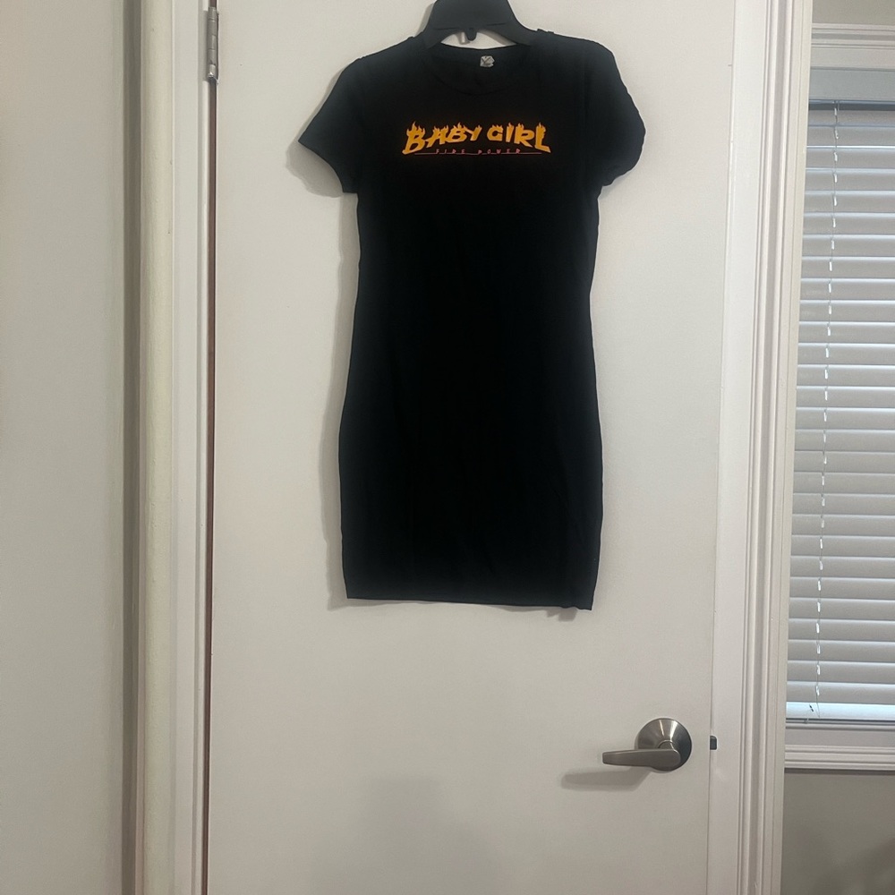 Shein Girls Black T-Shirt Dress with Orange Graphic